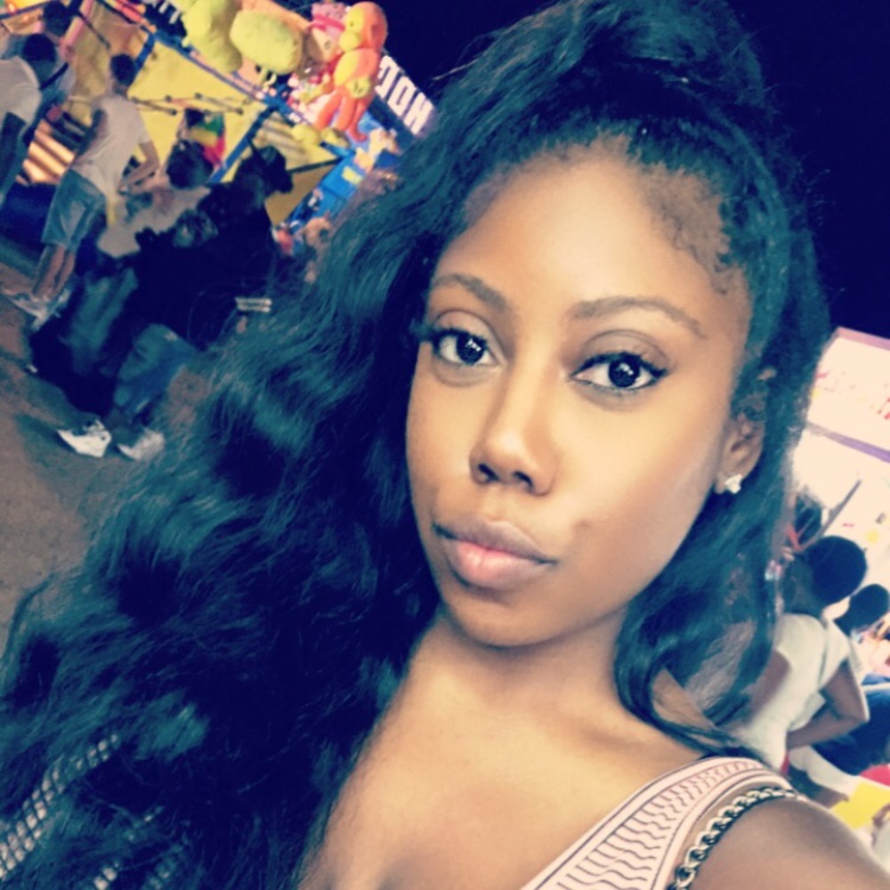 Meet your Posher, Briana